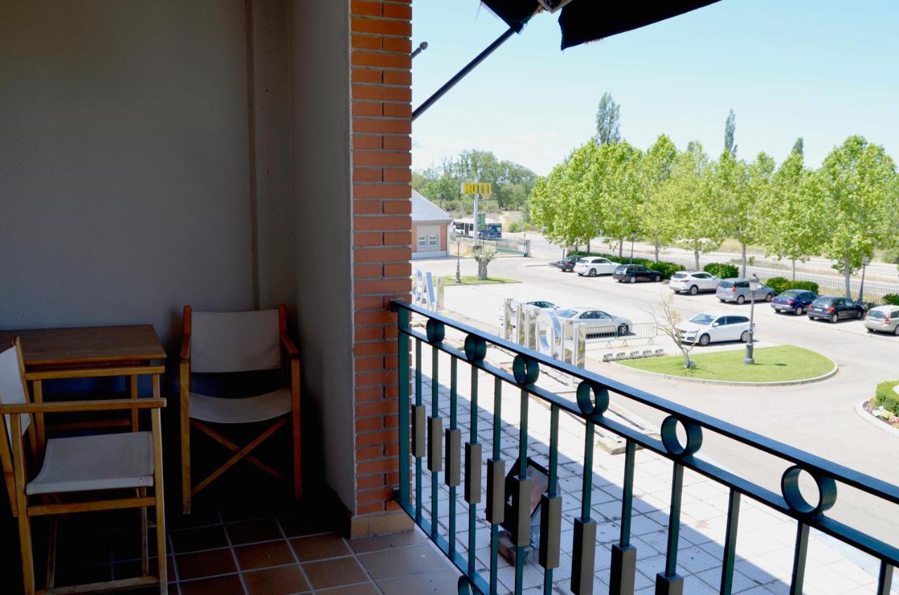 Hotel Lasa Sport Valladolid Exteriér fotografie