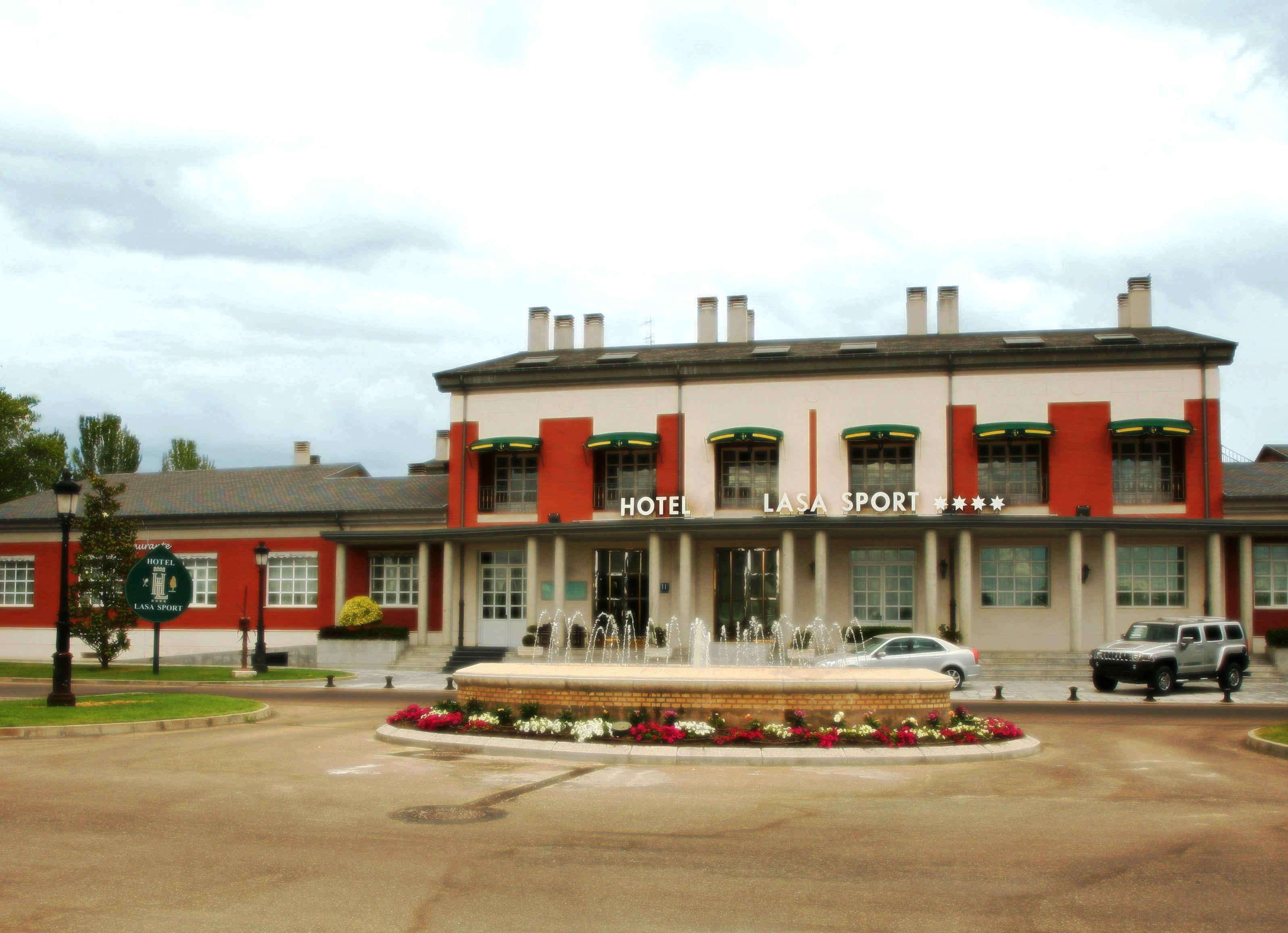 Hotel Lasa Sport Valladolid Exteriér fotografie