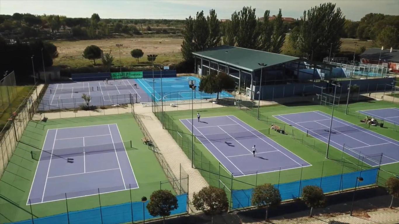 Hotel Lasa Sport Valladolid Exteriér fotografie