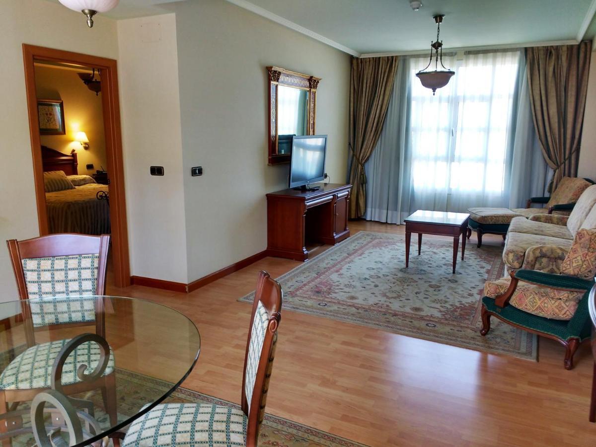 Hotel Lasa Sport Valladolid Exteriér fotografie